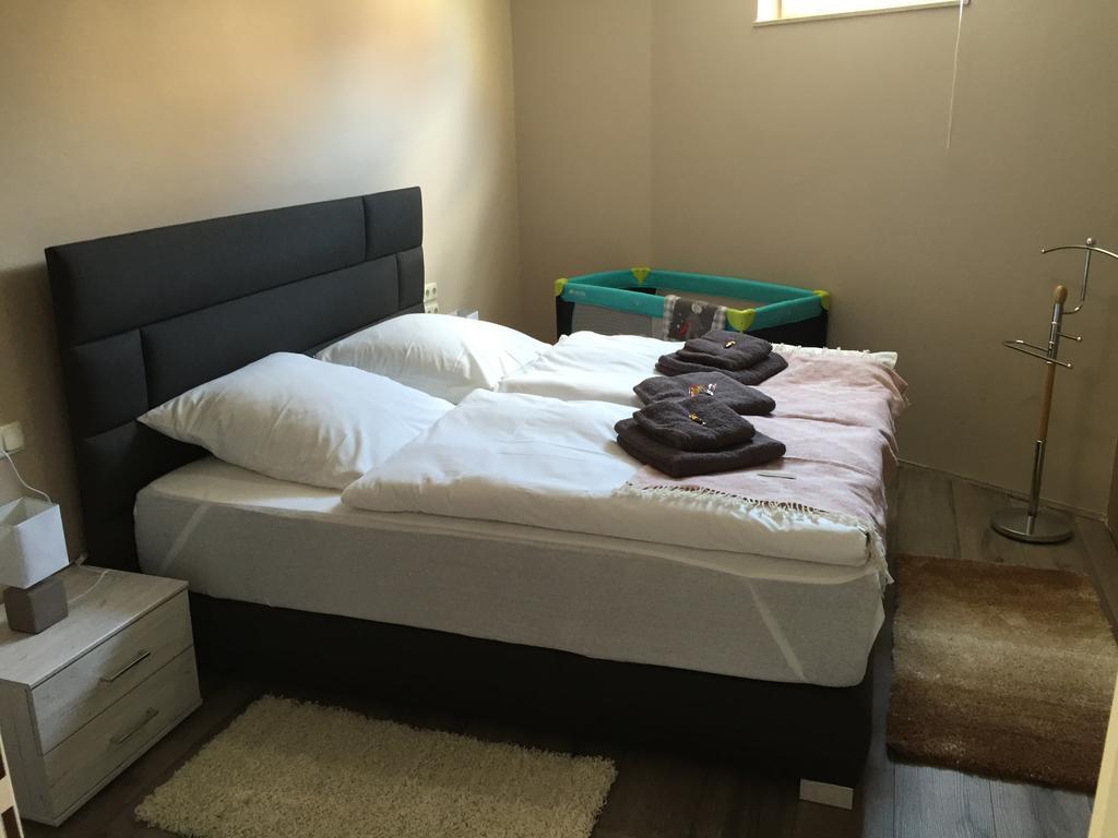 Ferienwohnung Wuerzburg, Wuerzburg Sanderau ภายนอก รูปภาพ
